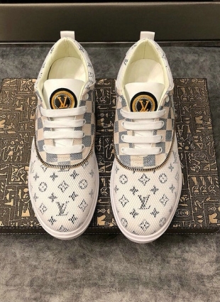 Louis Vuitton sneakers white