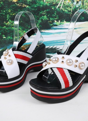 Gucci sandals white