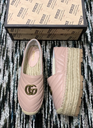 Gucci shoes pink