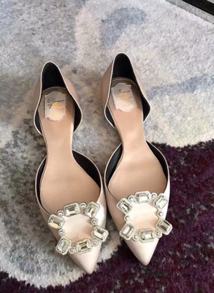 Roger Vivier shoes beige