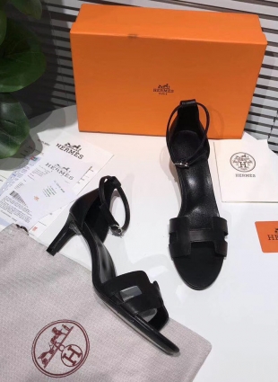 Hermès shoes black