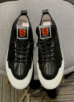 Prada sneakers black