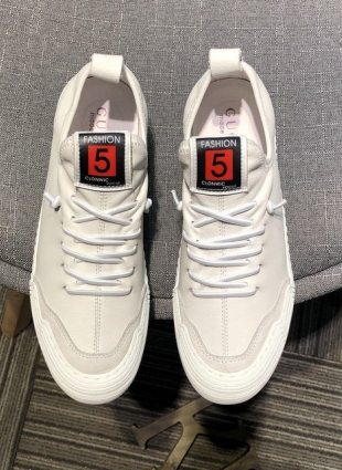 Prada sneakers white