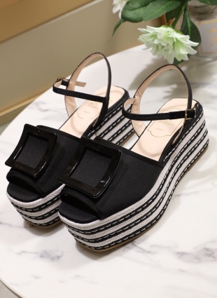 Roger Vivier sandals black