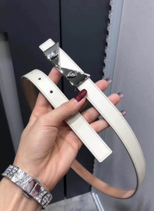 Fendi belt white