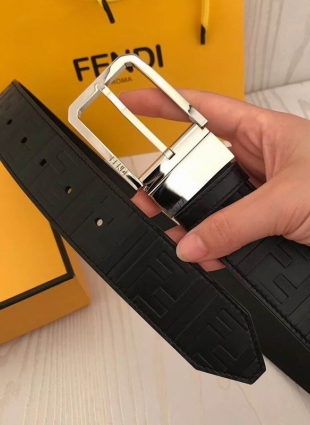 Fendi belt black