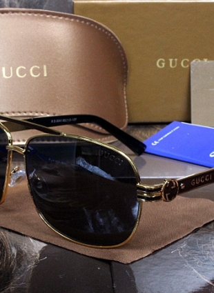 GG glasses