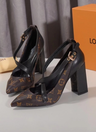 Louis Vuitton shoes black and brown
