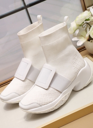 Roger Vivier boots white