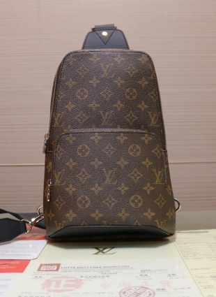 Louis Vuitton bag