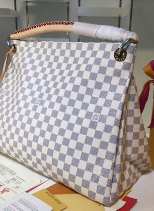 Louis Vuitton bag