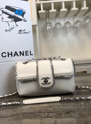 Chanel bag white