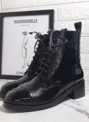 Chanel boots black
