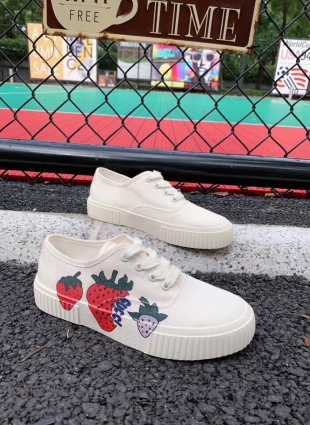 Gucci sneakers white