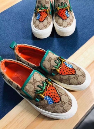 Gucci shoes brown