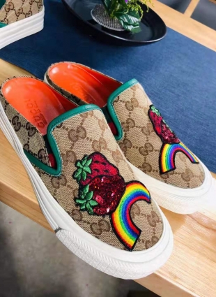 Gucci shoes brown