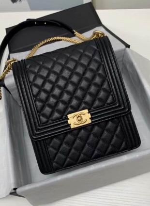 CHANEL bag 19 cm