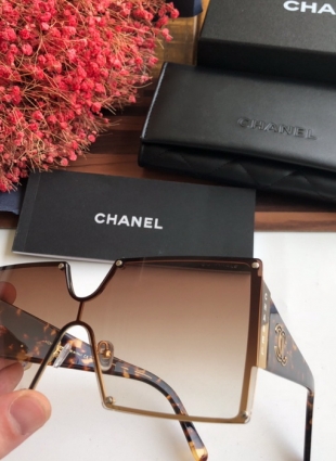 CHANEL glasses