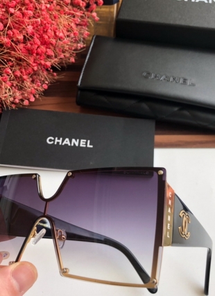 CHANEL glasses