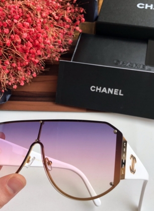 CHANEL glasses
