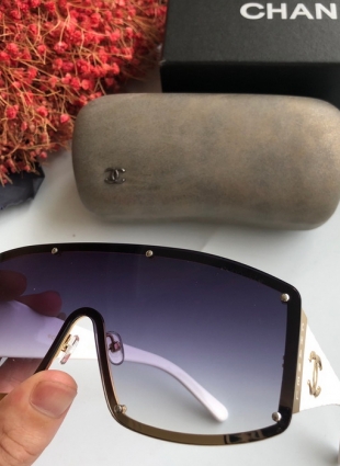 CHANEL glasses