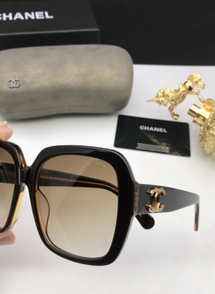 CHANEL glasses