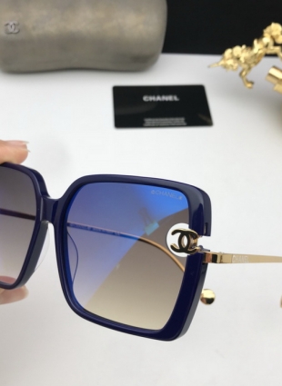 CHANEL glasses