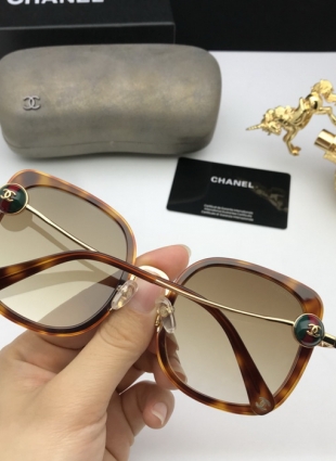 CHANEL glasses
