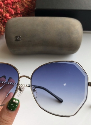 CHANEL glasses