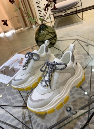 Prada sneakers white