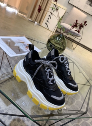 Prada sneakers black