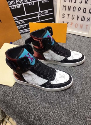 Louis Vuitton sneakers white and black