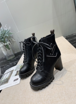 Louis Vuitton boots black