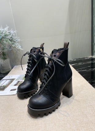 Louis Vuitton boots black