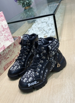 Christian Dior sneakers black