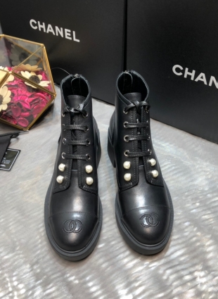 Chanel boots black