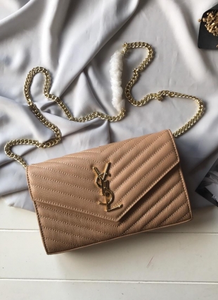Yves Saint Laurent bag caviar leather 22,5x14x4 cm