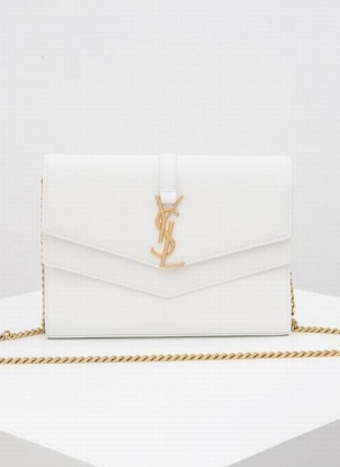 Yves Saint Laurent bag white, size 22.5x14x4cm, gold chain