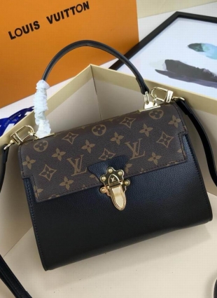 Louis Vuitton bag size 25x18x11 cm
