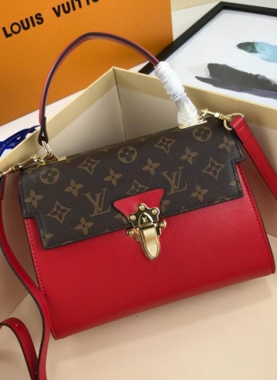 Louis Vuitton bag size 25x18x11 cm