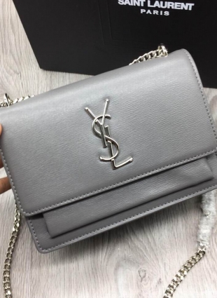 Yves Saint Laurent bag 22x16x9 cm