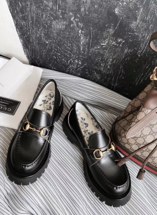 Gucci shoes black