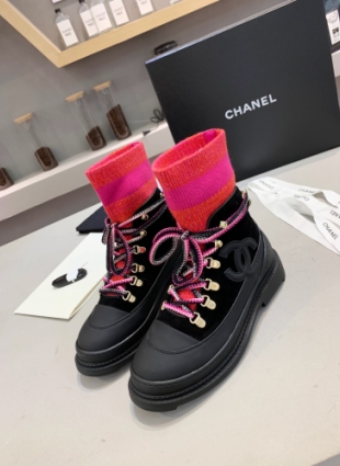 Chanel boots black and orange