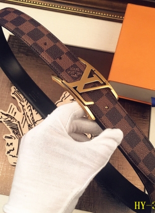 Louis Vuitton belt