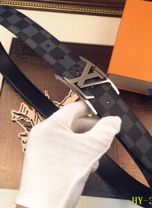 Louis Vuitton belt