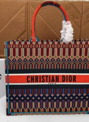 DIOR bag