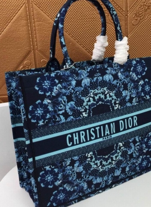DIOR bag