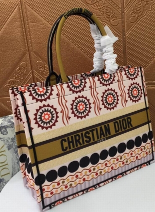 DIOR bag