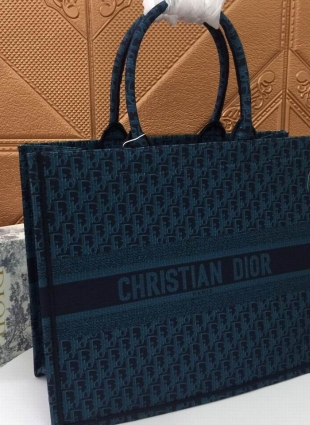 DIOR bag