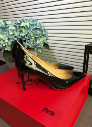 CHRISTIAN LOUBOUTIN heels 8,5 cm